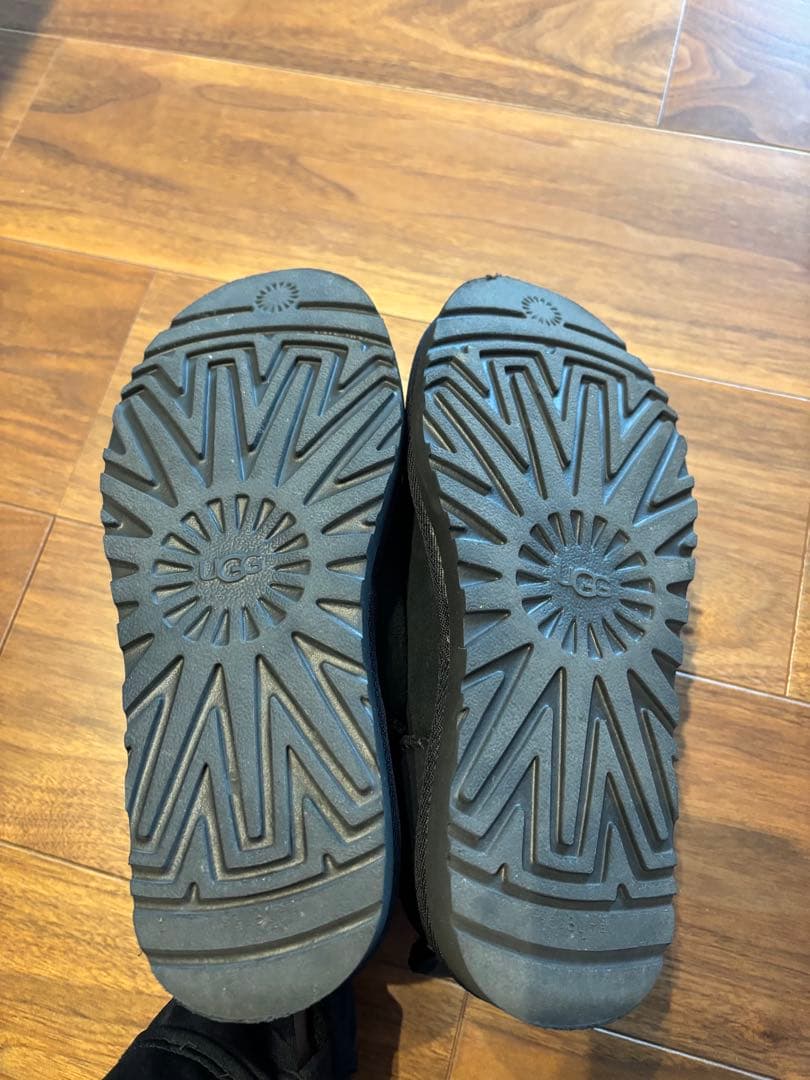 UGG クラシック ウルトラ ミニ