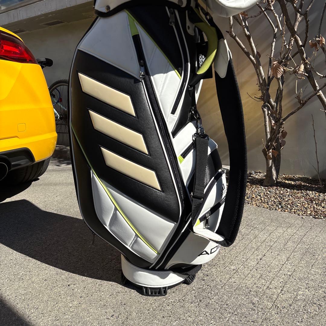 ADIDAS キャディバッグ 白/黒/黄緑　 値下げ