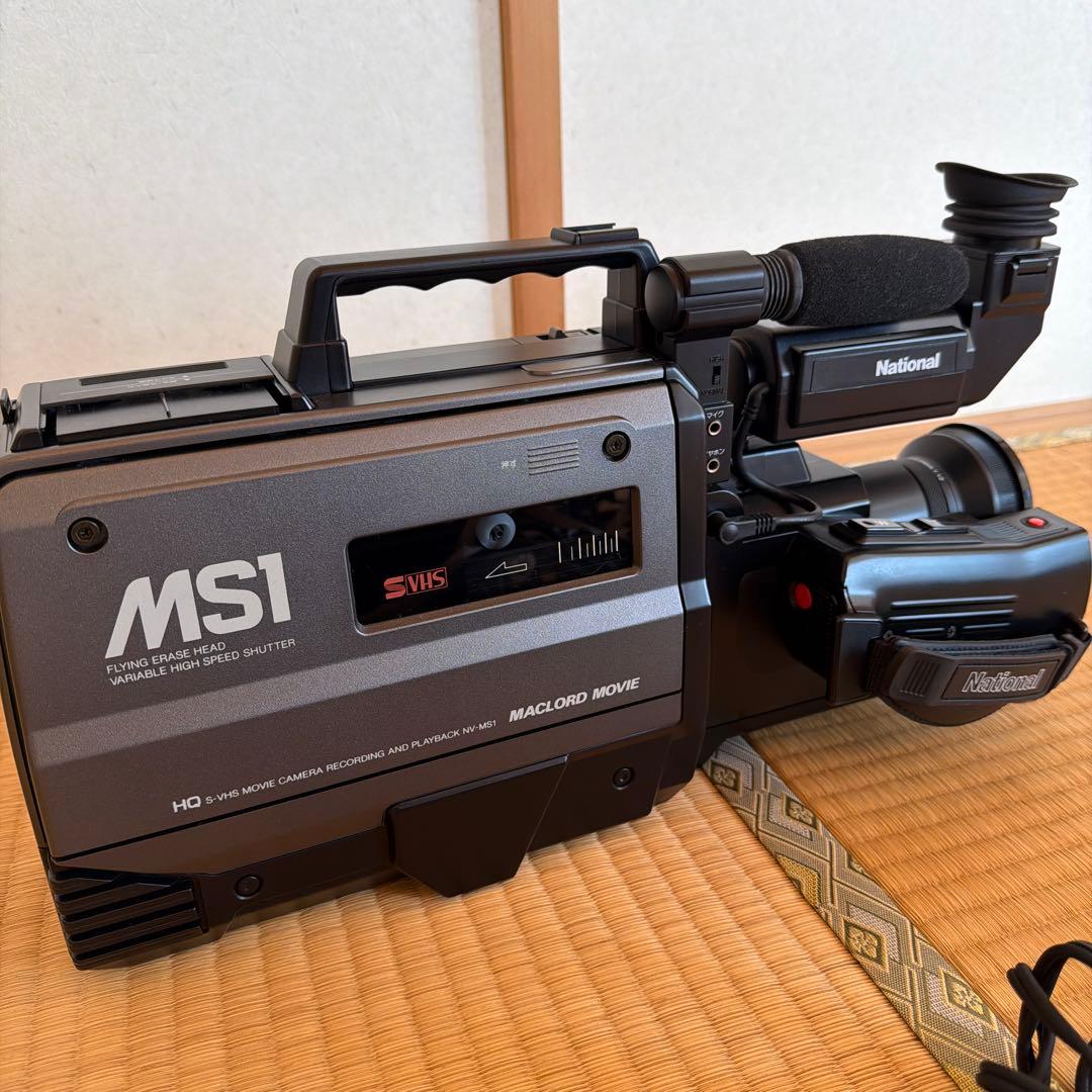 National VW-SHS1 VHSホームビデオカメラ　昭和レトロ