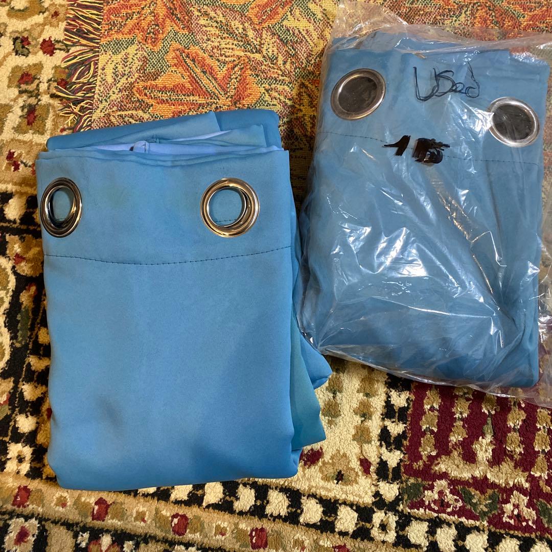 Black OutのカーテンとカーテンレールLast Offer‼️