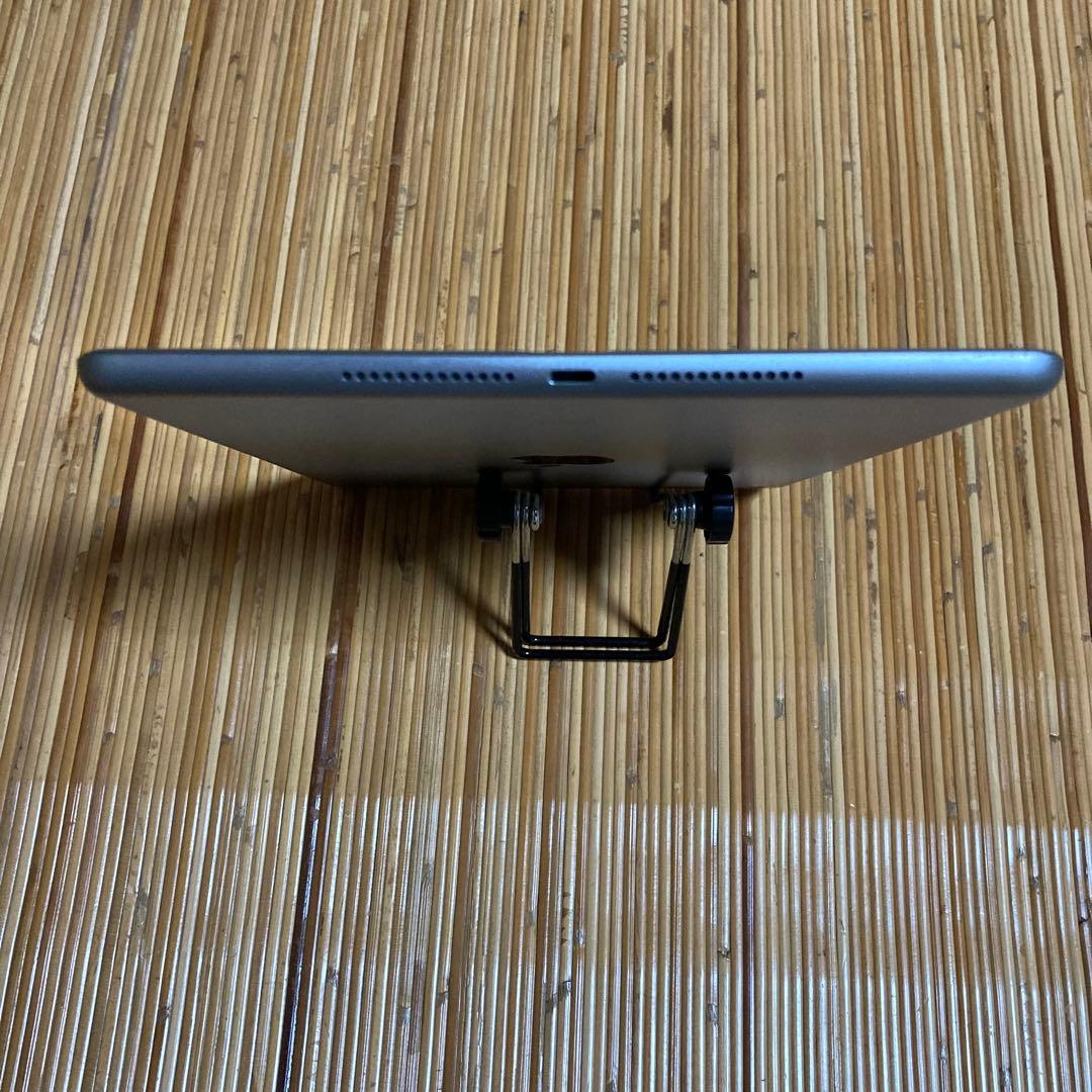 Apple ipad 32GB （第6世代）Wi-Fi+セルラー