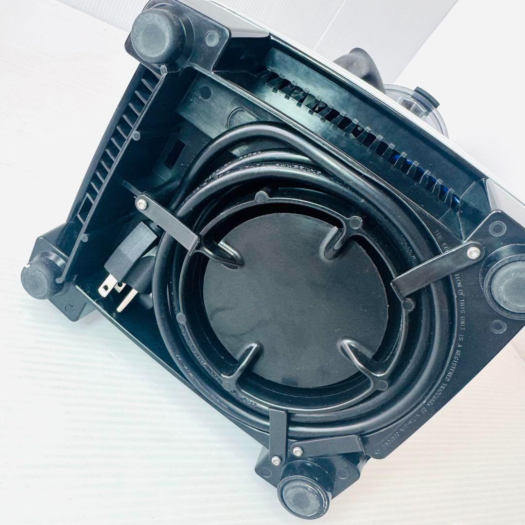 【美品】Vitamix ミキサー　VM0111 ホワイト