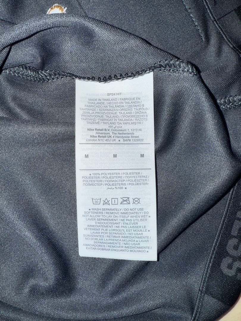 レブロン・ジェームズ × リヴァプールFC コラボユニフォーム