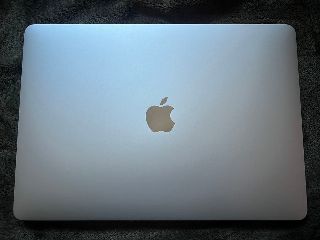 【訳あり】Apple MacBookAir13 シルバー 充電器付き