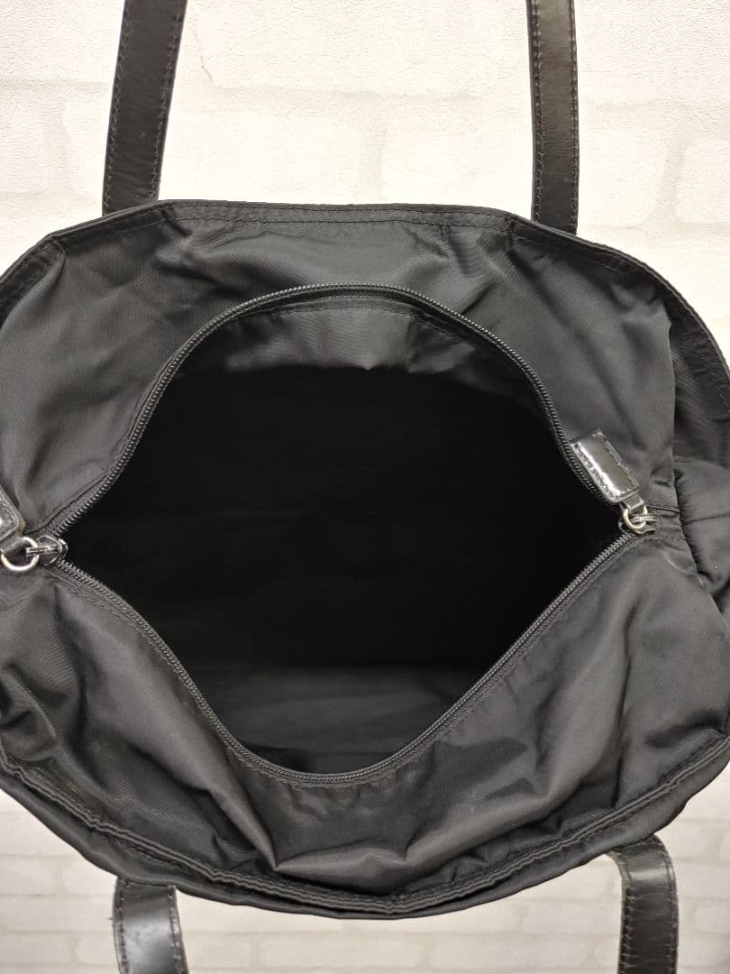 クロボボPRADA　トートバッグ　ハンドバッグ　白タグ　三角ロゴ　ナイロン