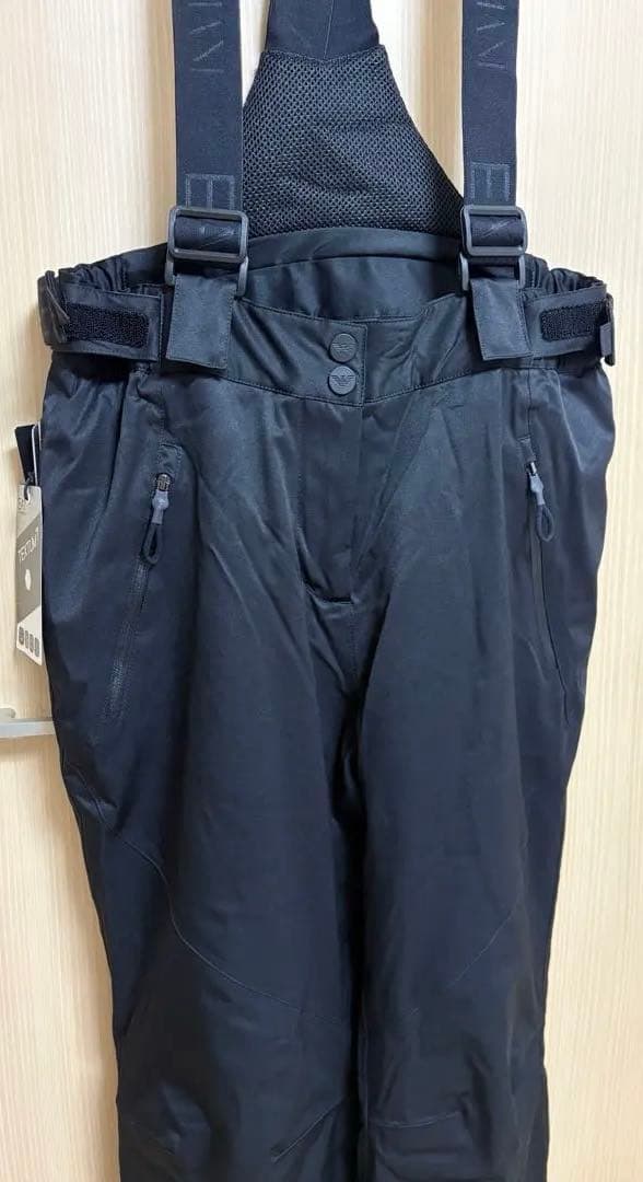 エンポリオアルマーニEA7 ビブパンツ　スノボー　スキー　ウェア　メンズ