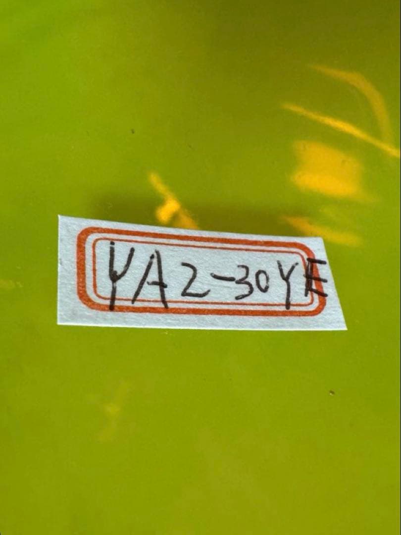 大型 ガラスイエローフラワーベース 造花アレンジ付き