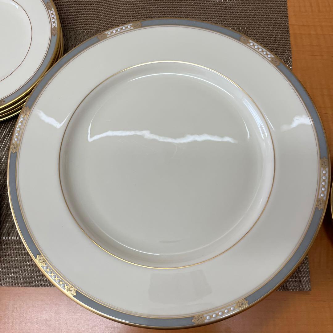 人々の集まるシーズンにピッタリのホワイトハウス御用達のおしゃれなレノックスです