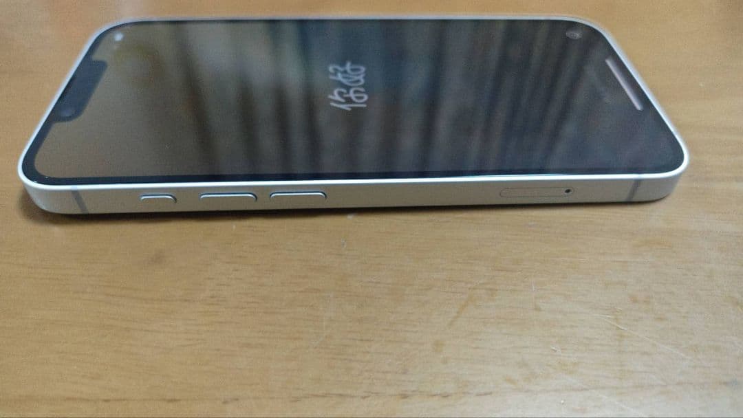 スマートフォン本体 Apple iPhone 16e