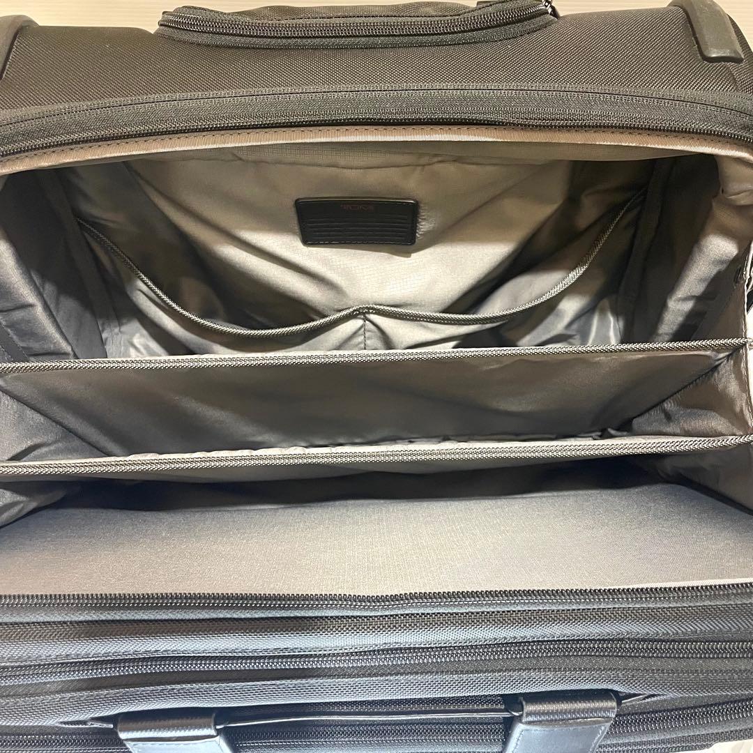 TUMI ALPHA3 ツミ トゥミ アルファ3 デラックス 4輪 ラップトップ