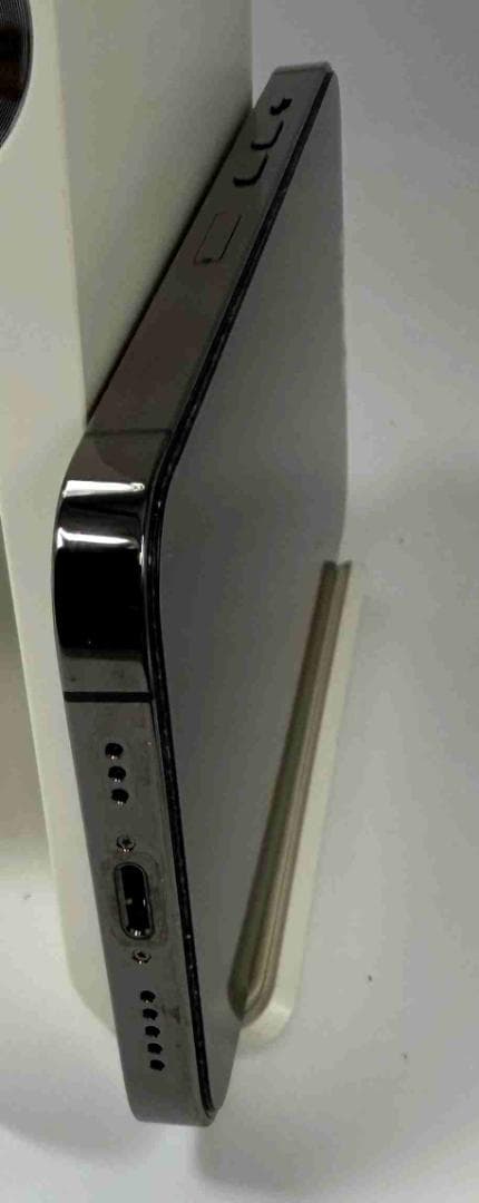 iPhone 13 Pro 256GB MLUN3J/A グラファイト＋ケース