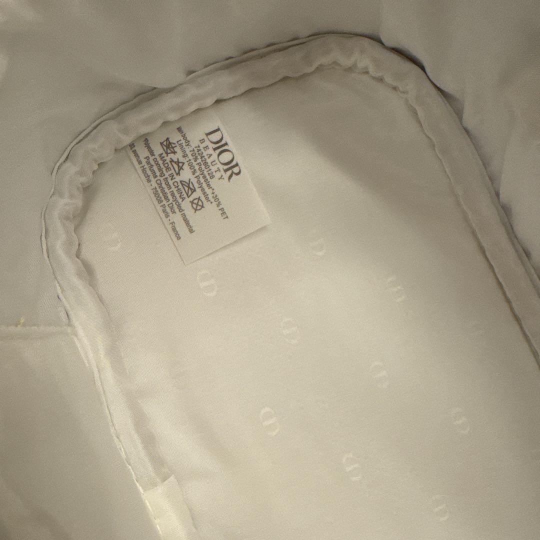 Dior メイクアップセット 化粧ポーチ付　クリスマスコスメ