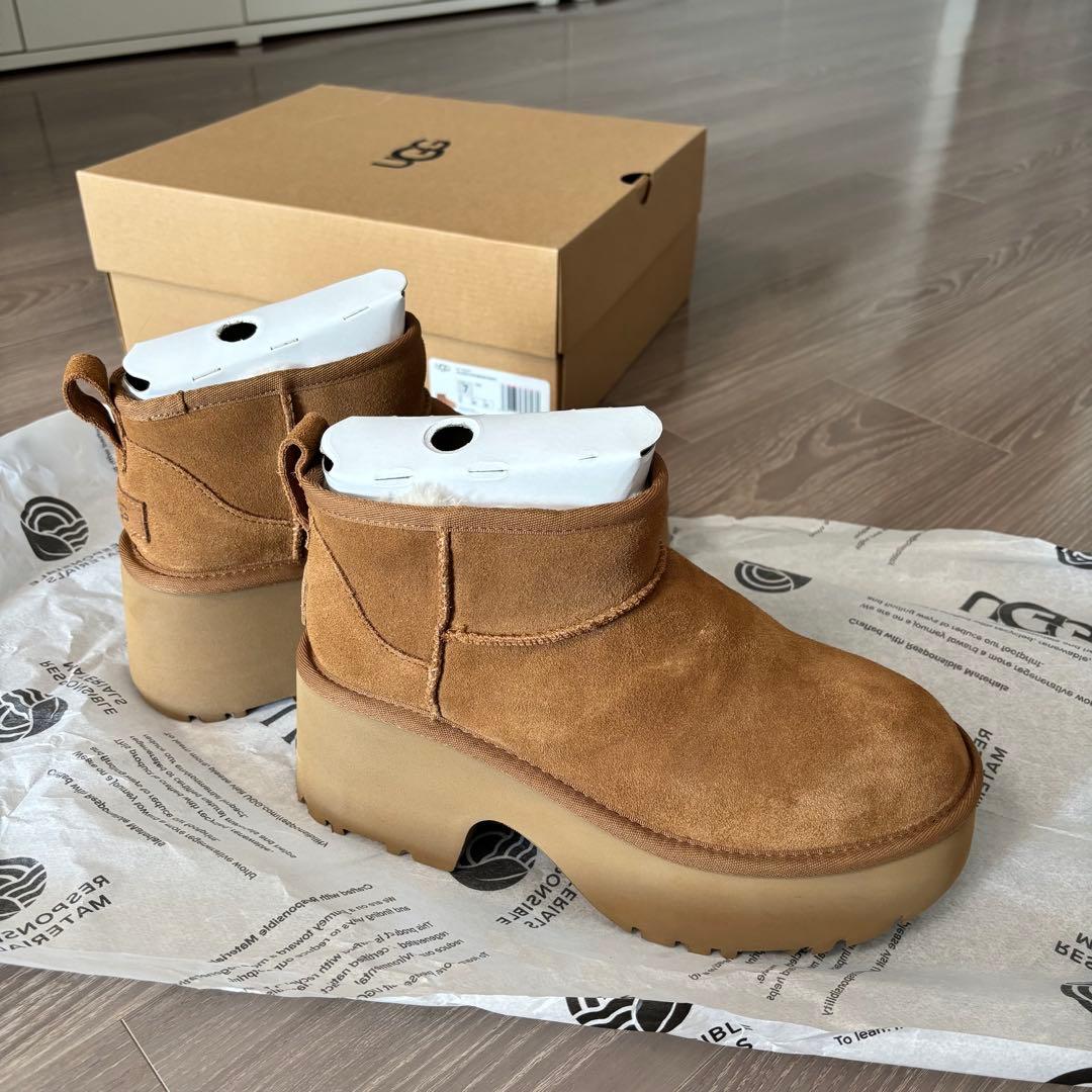 【美品】UGG ブラウン 厚底ムートンブーツ