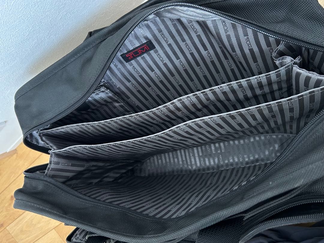 TUMI トゥミ ビジネスバッグ 26051D4 大容量