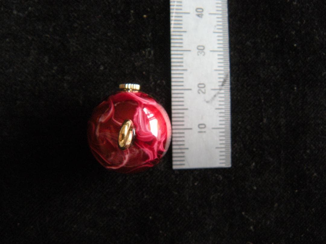 ★動きます！★赤いエナメルのペンダント時計/ペンダント・ウオッチ　鎖付き★