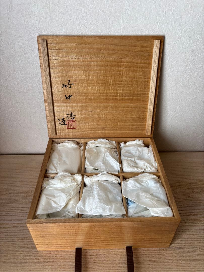 京都の陶芸家、竹中浩さんの色繪梅竹文向付6客　桐箱入