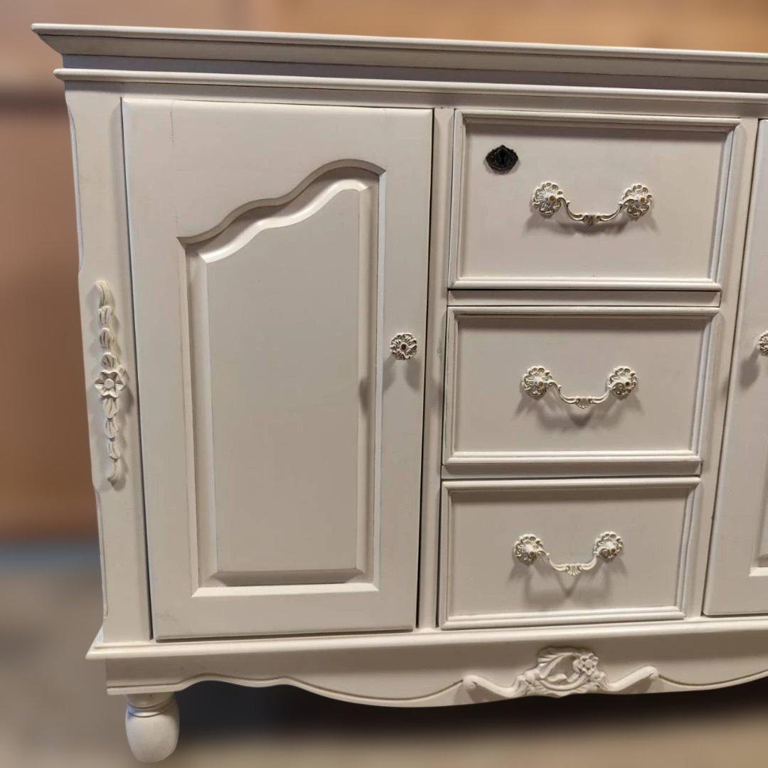 リュバンシュ ロココ アンティーク風 キー付 ホワイト洋服ダンス キャビネット