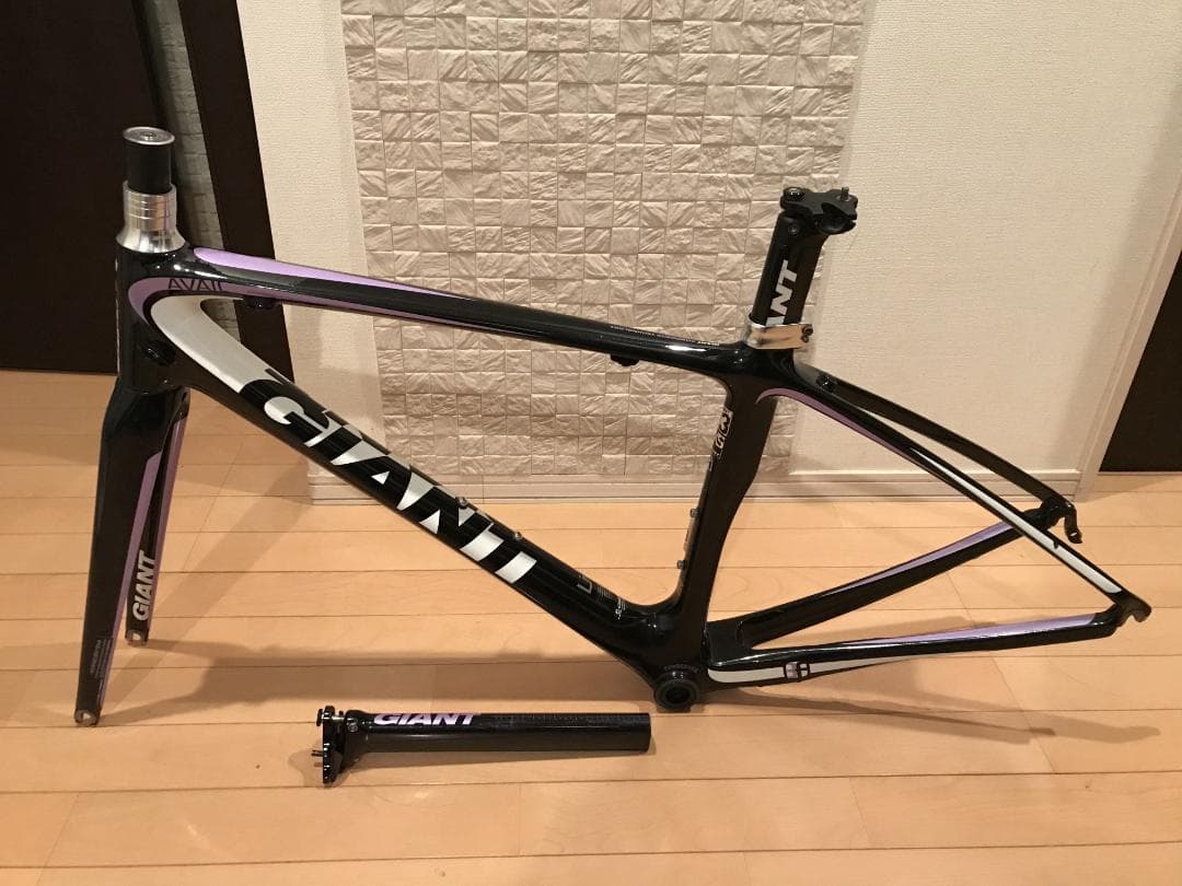 【価格交渉有】GIANTカーボンフレームセット XXS 適正身長150CM