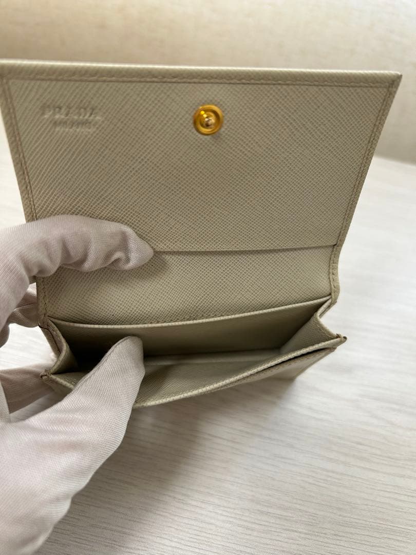 PRADA サフィアーノレザー 名刺入れ オフホワイト