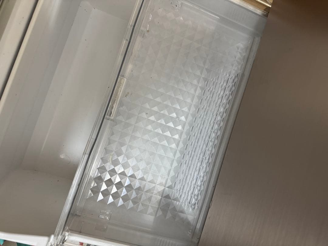 鶴*凪様 日立 冷蔵庫 ライトゴールド R-HWS47S-N 右開きタイプ　20