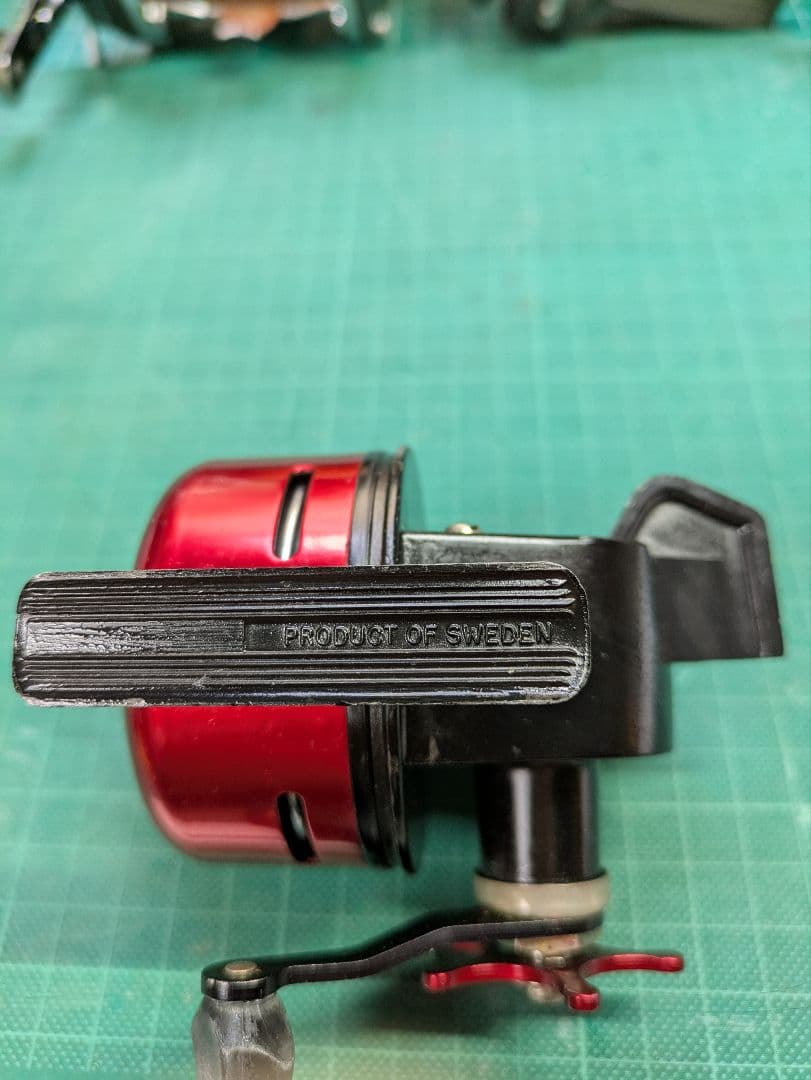 ABU MATIC170　スピンキャストリール レッド