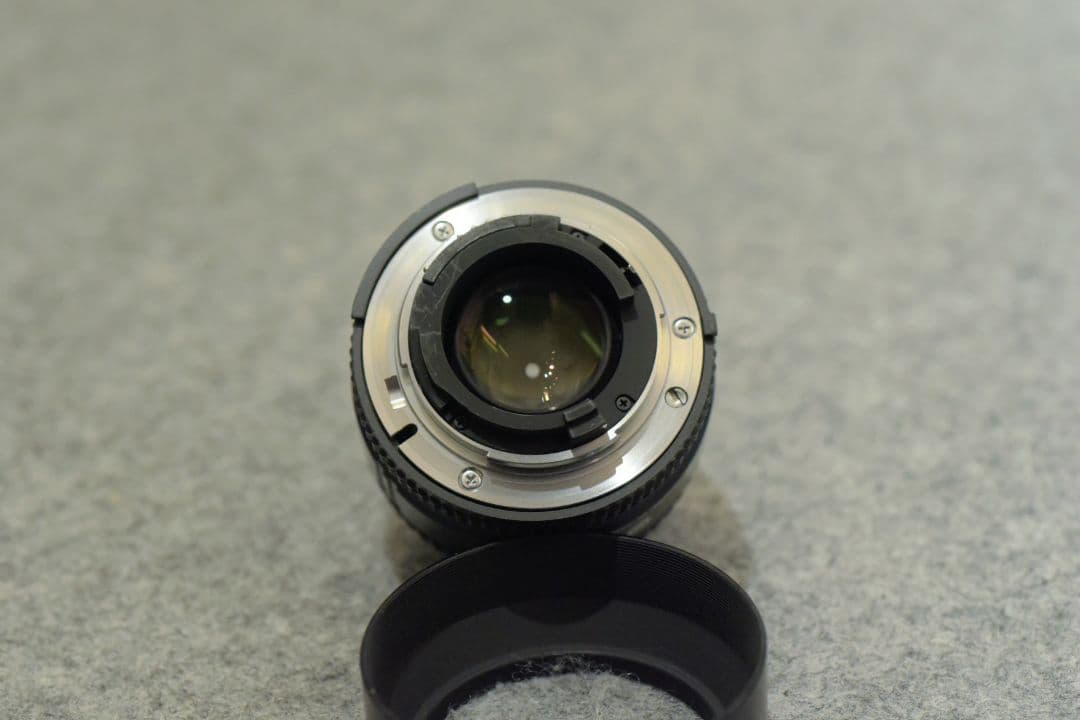 Nikon AF NIKKOR 35mm f/2D レンズ単品