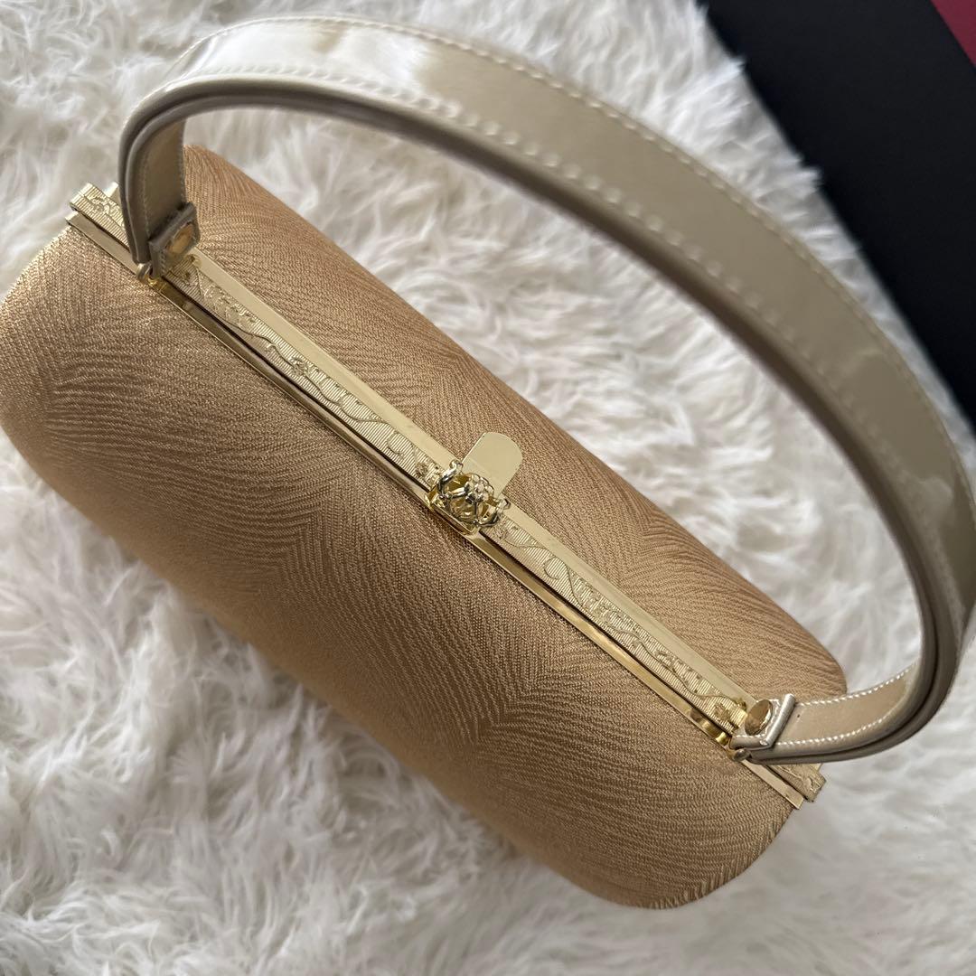 【美品】ゴールドの下駄とバッグのセット