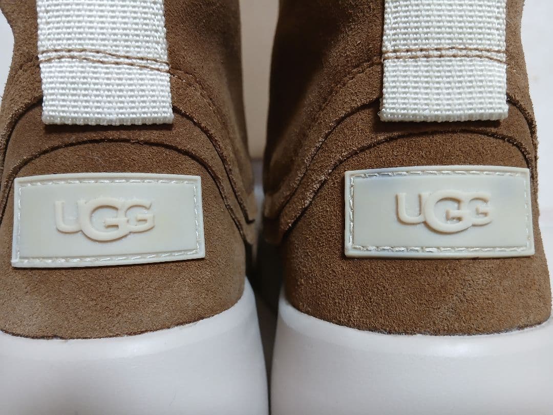 「未使用品」UGGブーツ24cm W classic boom boot