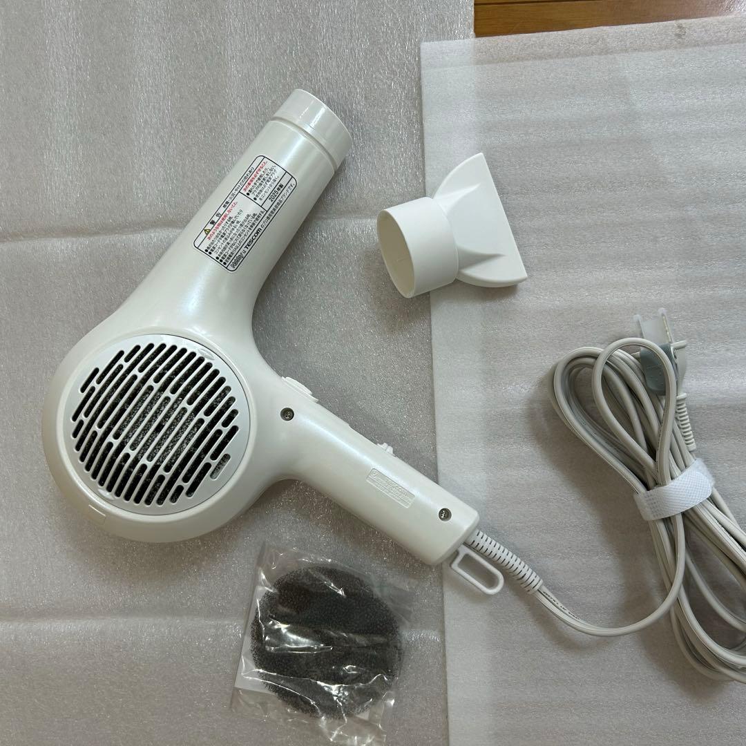 Nobby NB3100 マイナスイオン ヘアードライヤー（2025年製）