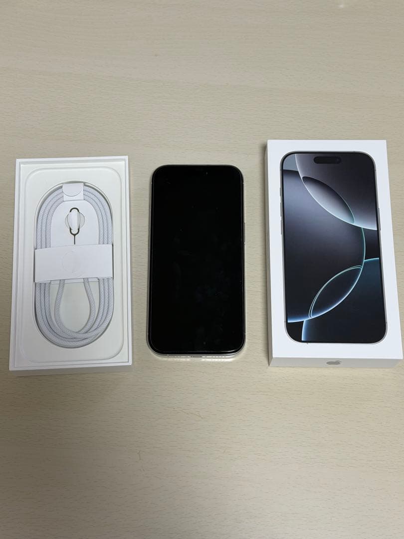 iPhone16pro 256GB ホワイトチタニウム