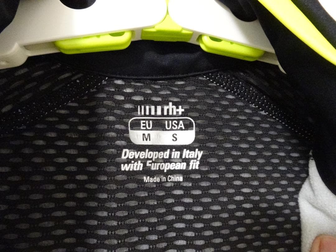 ◆未使用◆定価2.3万rh+ アールエイチプラス ゼロ エアー X ジャケット