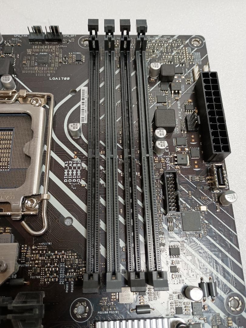 ゲーミングマザーボード PRIME B660M-A D4 ［MicroATX］