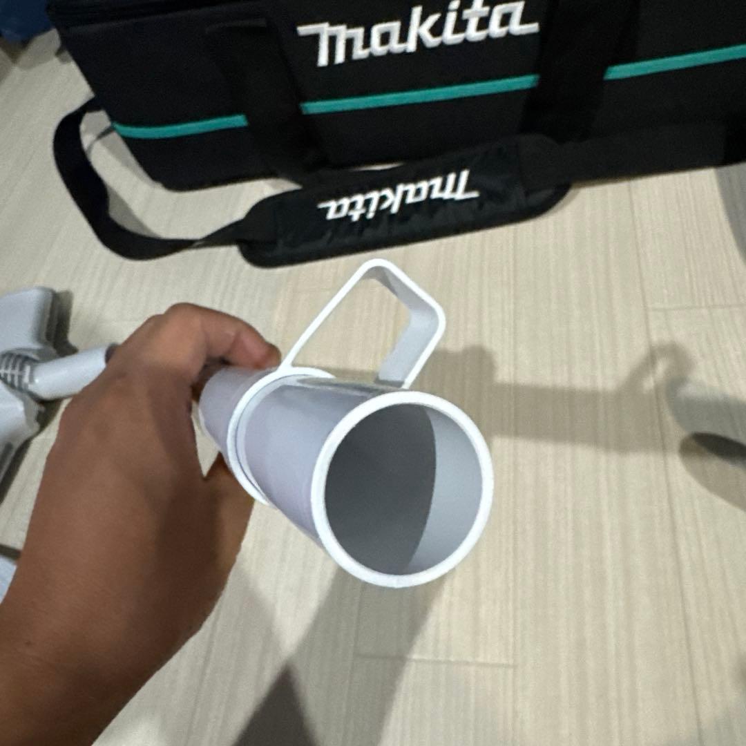 マキタ コードレス掃除機CL180 カプセル式 18V 本体のみ カバン付き