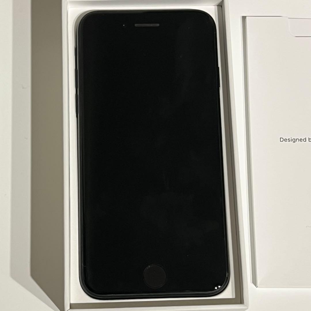 【第2世代】iPhoneSE 64GB ブラック MX9R2J/A