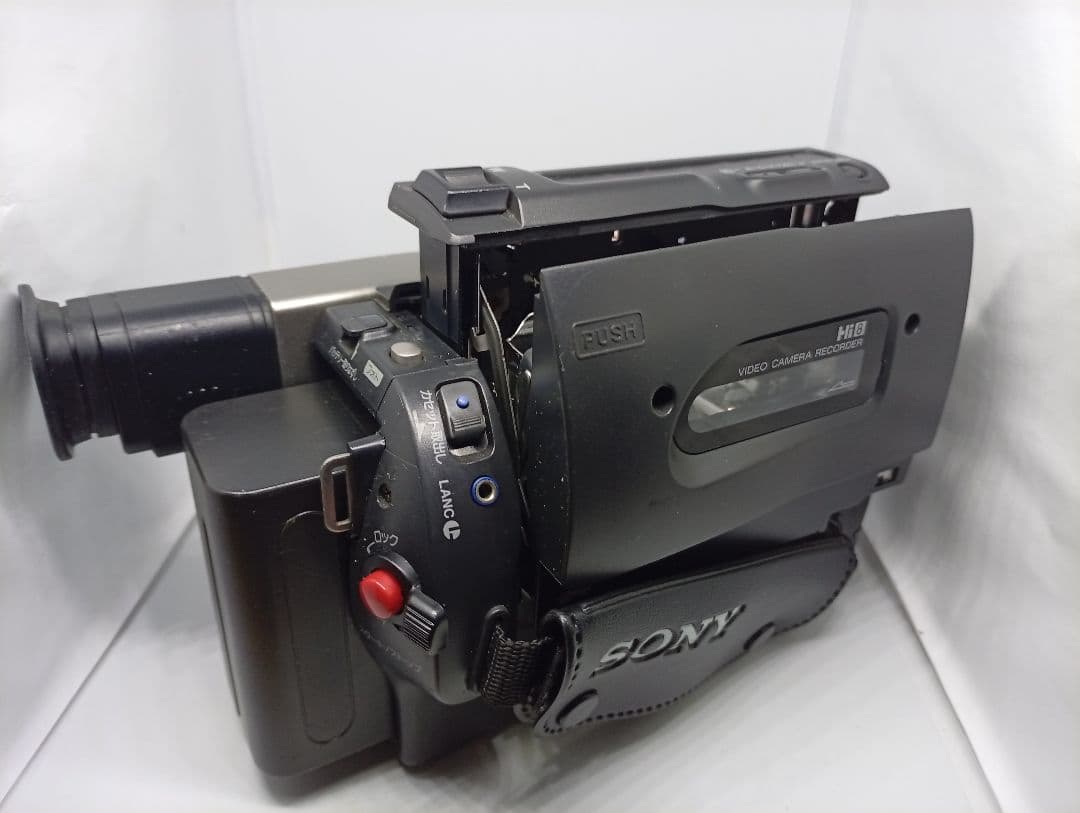 値下げ動作品　SONY Hi8ビデオカメラ　Handycam CCD-TRV66