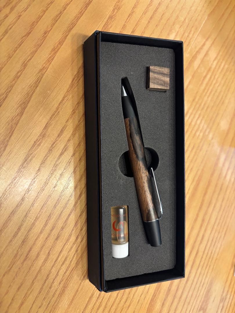 野原工芸　ロータリーボールペン黒柿　美人さん専用