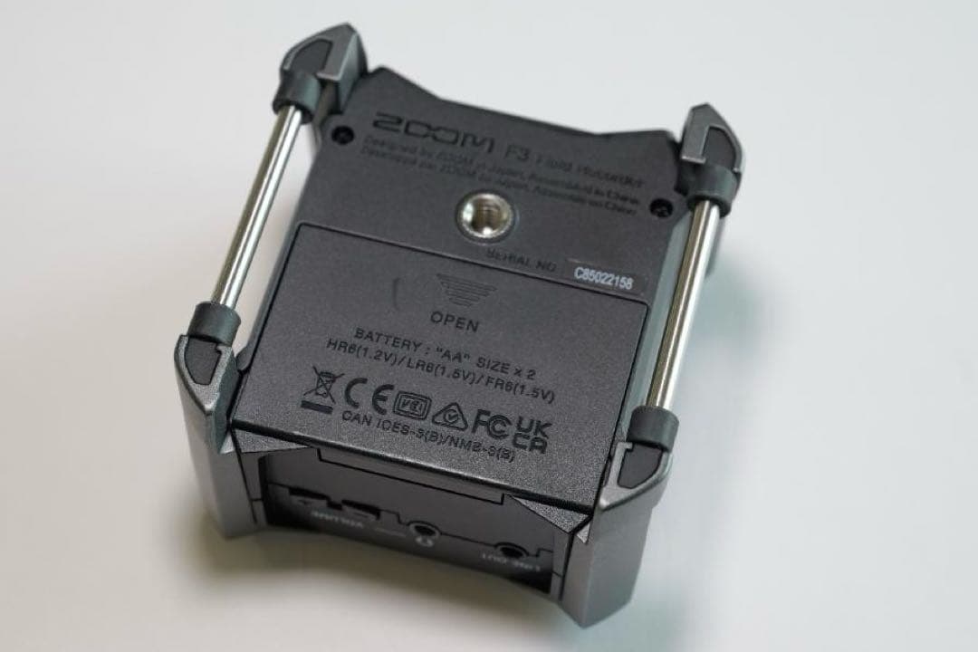 Zoom F3 フィールドレコーダー 32bit録音