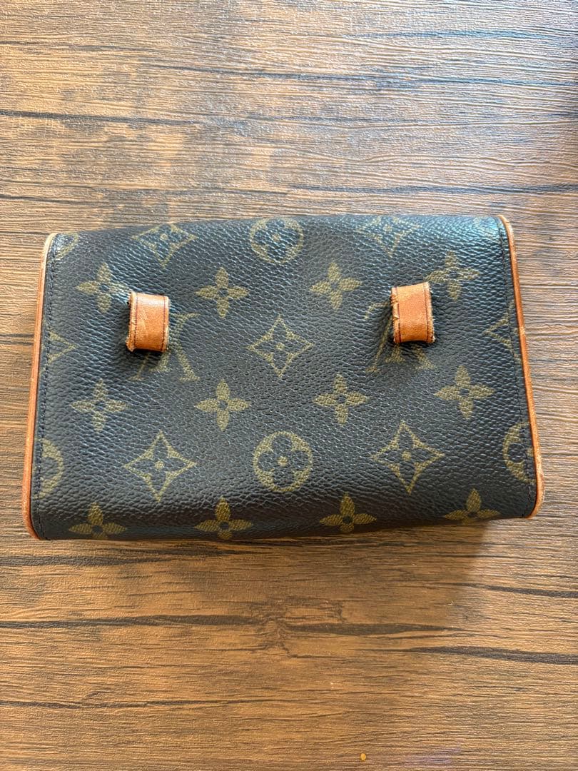Louis Vuitton モノグラム クラッチバッグ