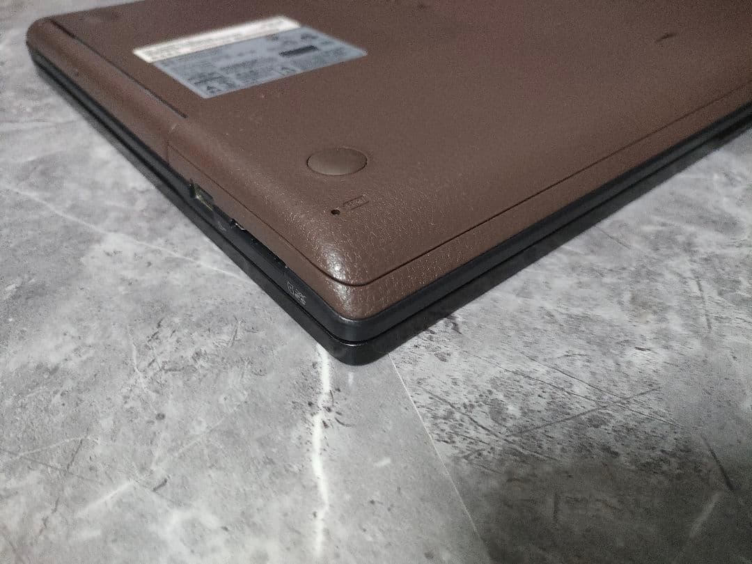 ✨美品✨FUJITSU✨corei7✨第8世代✨メモリ16GB✨新品SSD✨