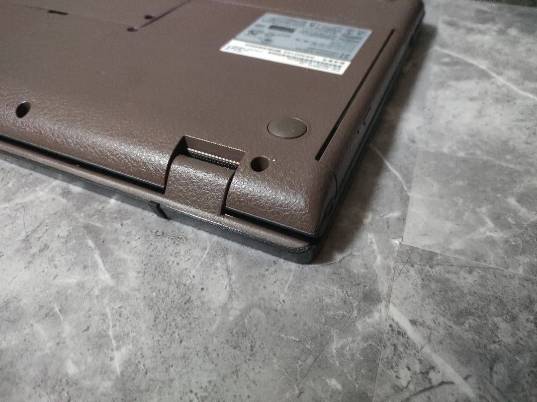 ✨美品✨FUJITSU✨corei7✨第8世代✨メモリ16GB✨新品SSD✨