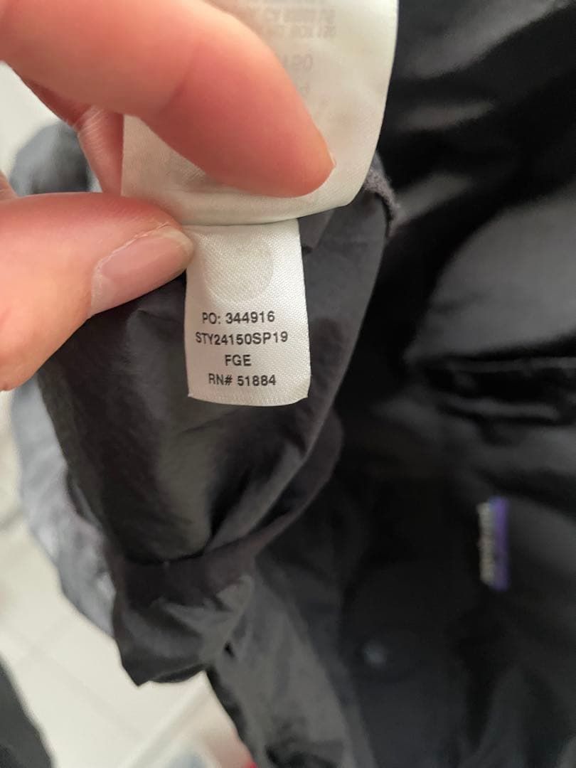 パタゴニア メンズ・フーディニ・スナップT・プルオーバー　S 黒　ポケッタブル