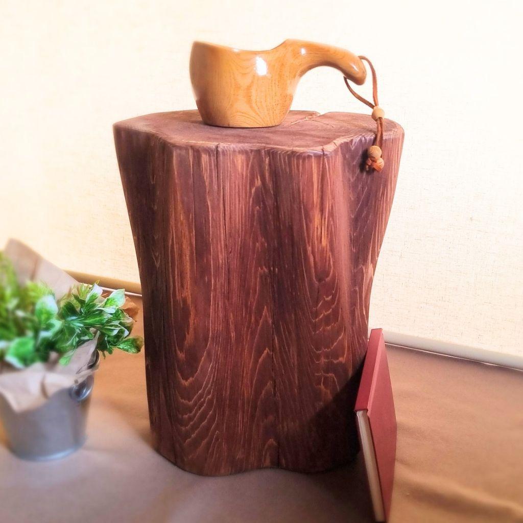 ナチュラルウッドのテーブル・スツール エイジング塗装