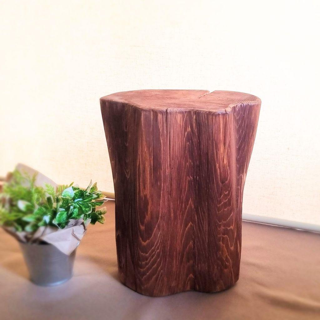 ナチュラルウッドのテーブル・スツール エイジング塗装