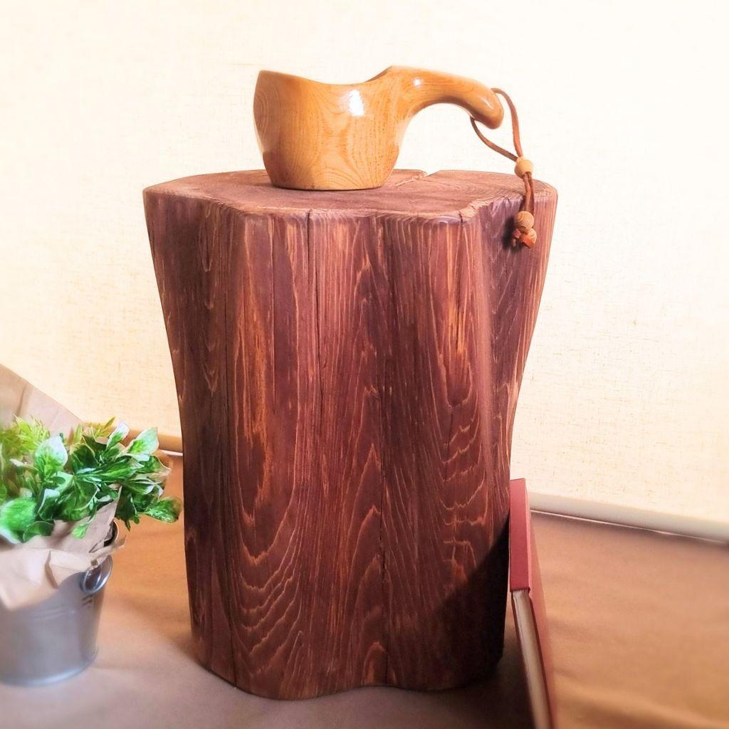 ナチュラルウッドのテーブル・スツール エイジング塗装