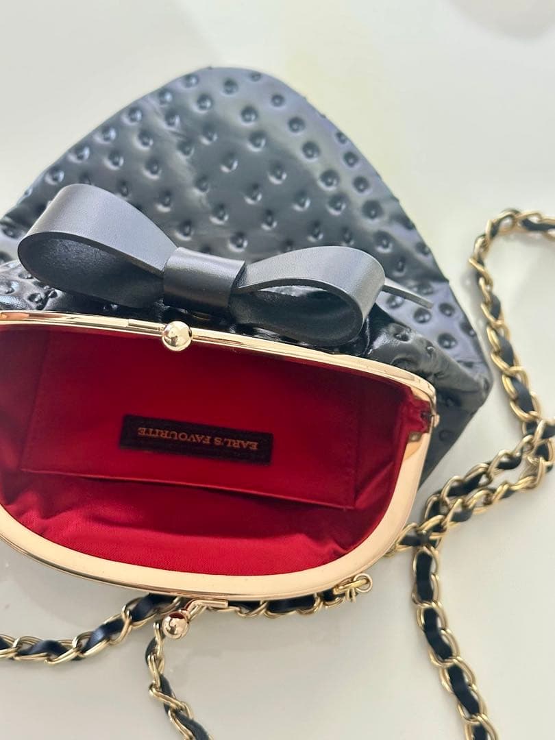 EARL'S FAVOURITE（アールスフェボリット） 黒苺がま口バッグ