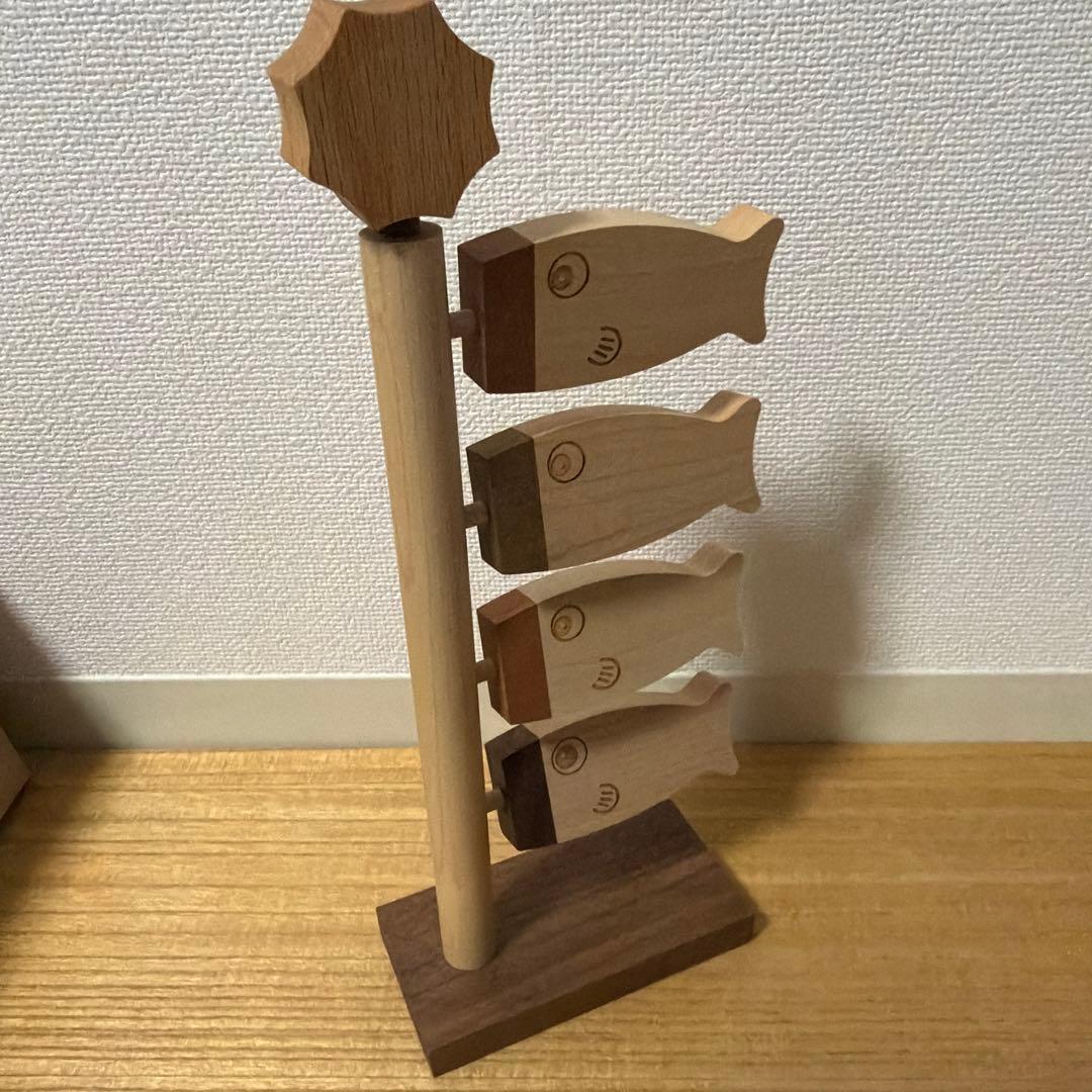 木製　鯉のぼり　置き物　4匹