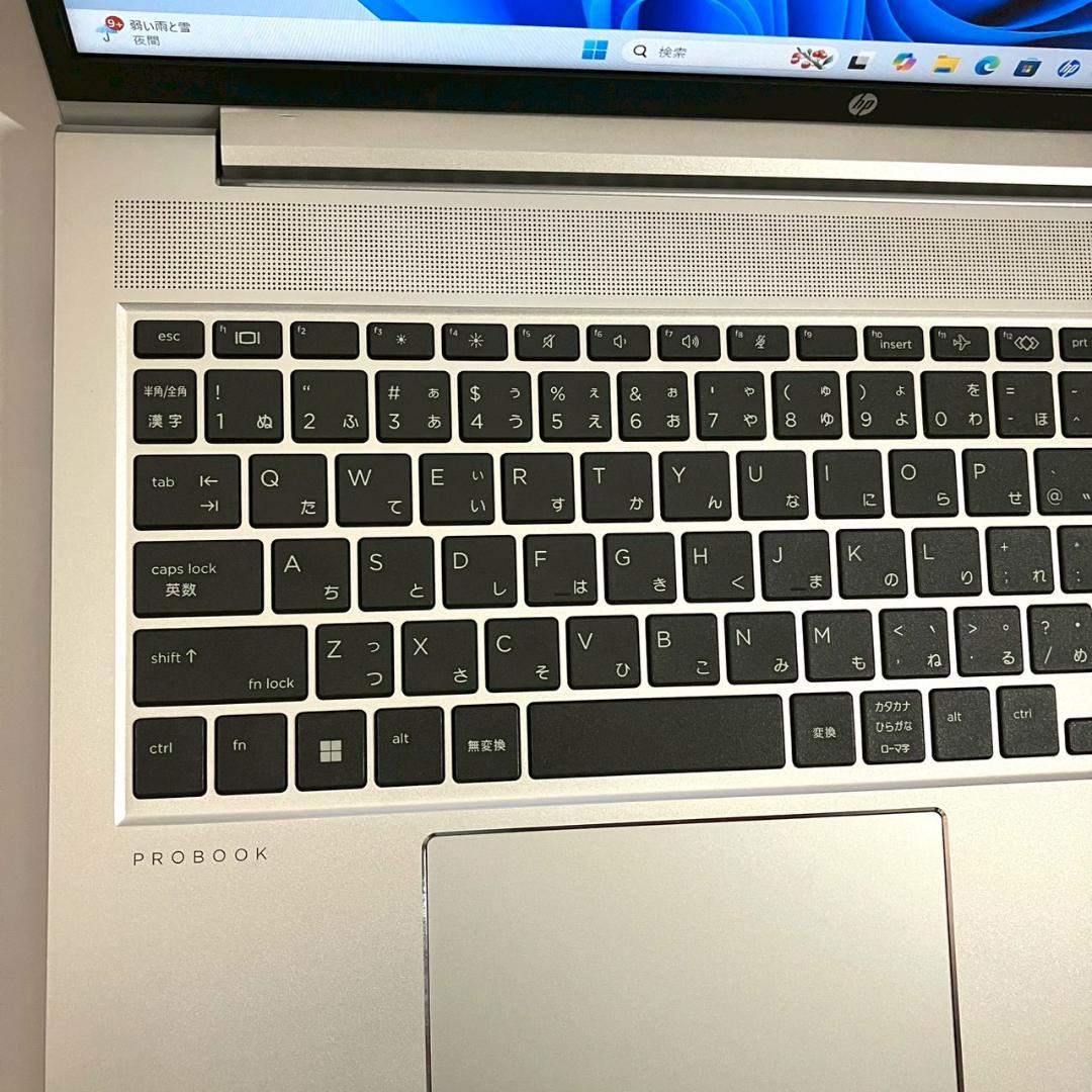 ★2024年製★ 美品 第13世代i5 テンキー付き 大画面 HP G16