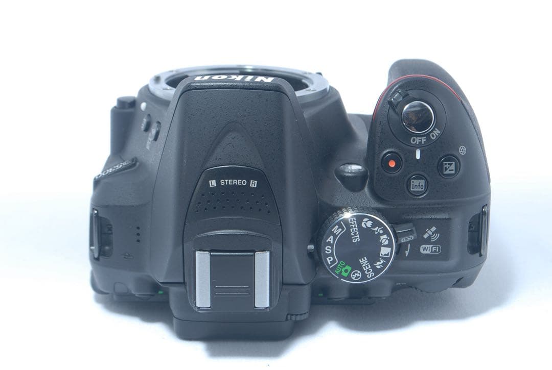 ニコン♥️一眼レフ♥️人気機種♥️ダブルレンズ♥️迷ったらコレ♥️完璧セット♥️Nikon