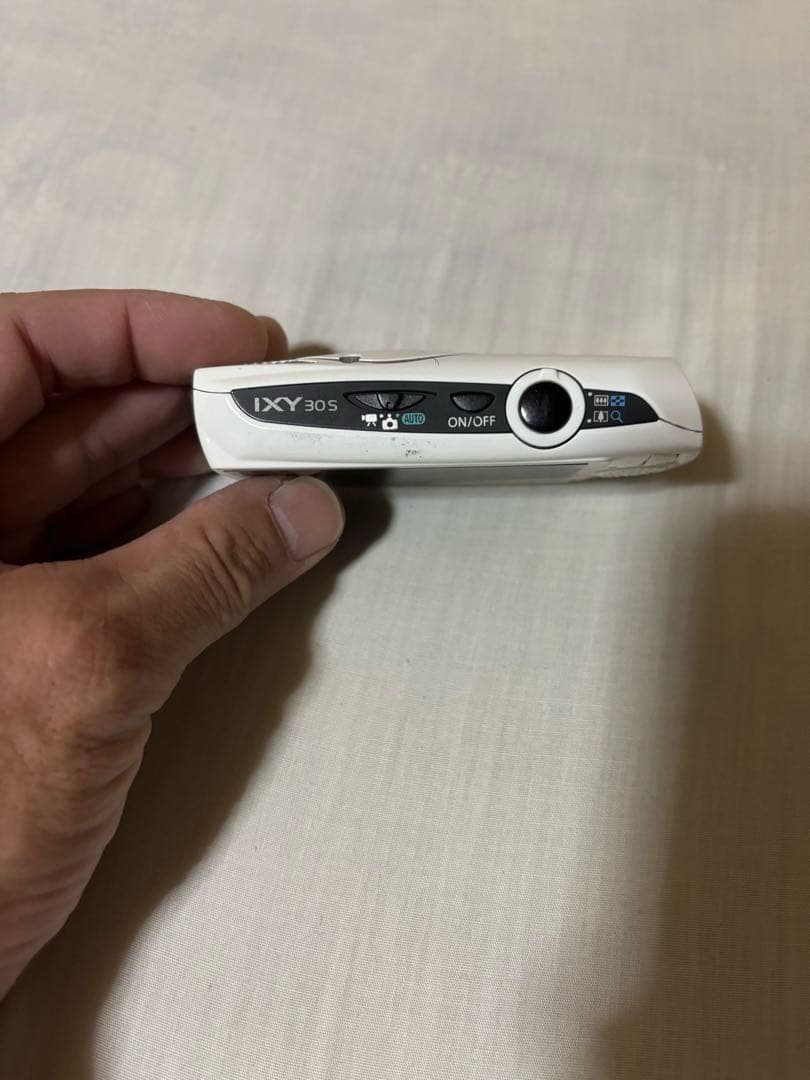 Canon IXY 30s ホワイト コンパクトデジタルカメラ ジャンク品