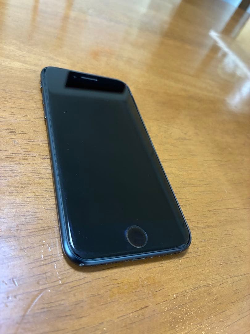 iPhone SE2 128GBブラック